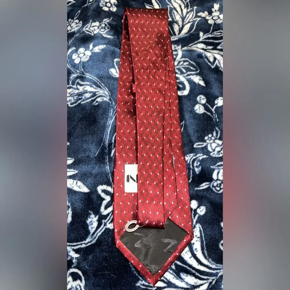 Vintage Mulberry Ziggurat Men's Necktie 100% Silk